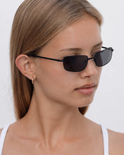 Lu Goldie 'Yuki' Sunglasses - Black