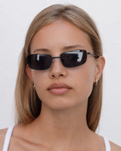 Lu Goldie 'Yuki' Sunglasses - Black